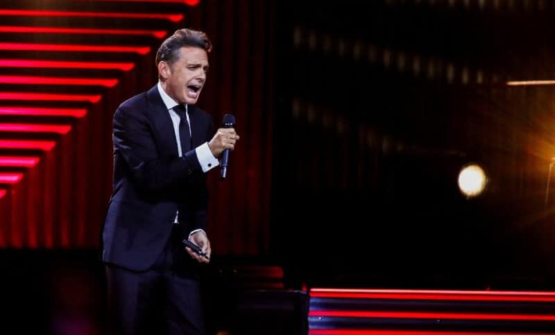 Luis Miguel pierde la voz durante concierto en Argentina