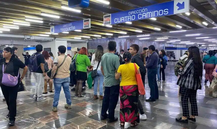 Tren del Metro arrolla a dos personas en estación Hidalgo