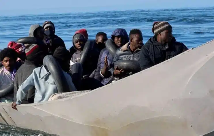 Más de 40 migrantes murieron en nuevo naufragio en Italia