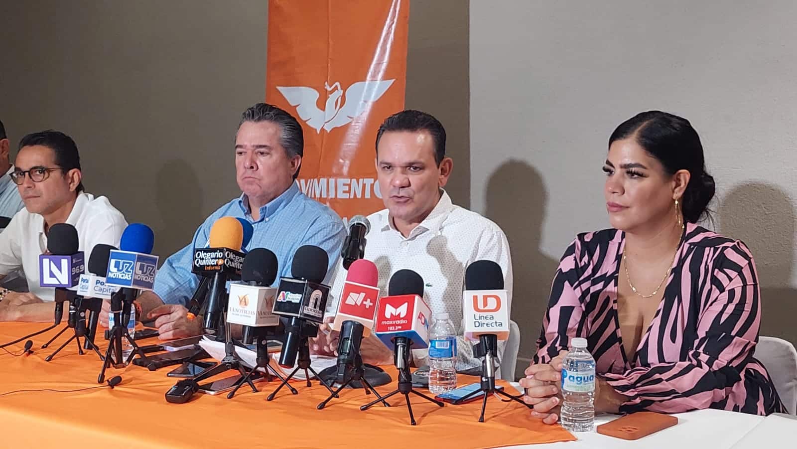 Conferencia de prensa de MC