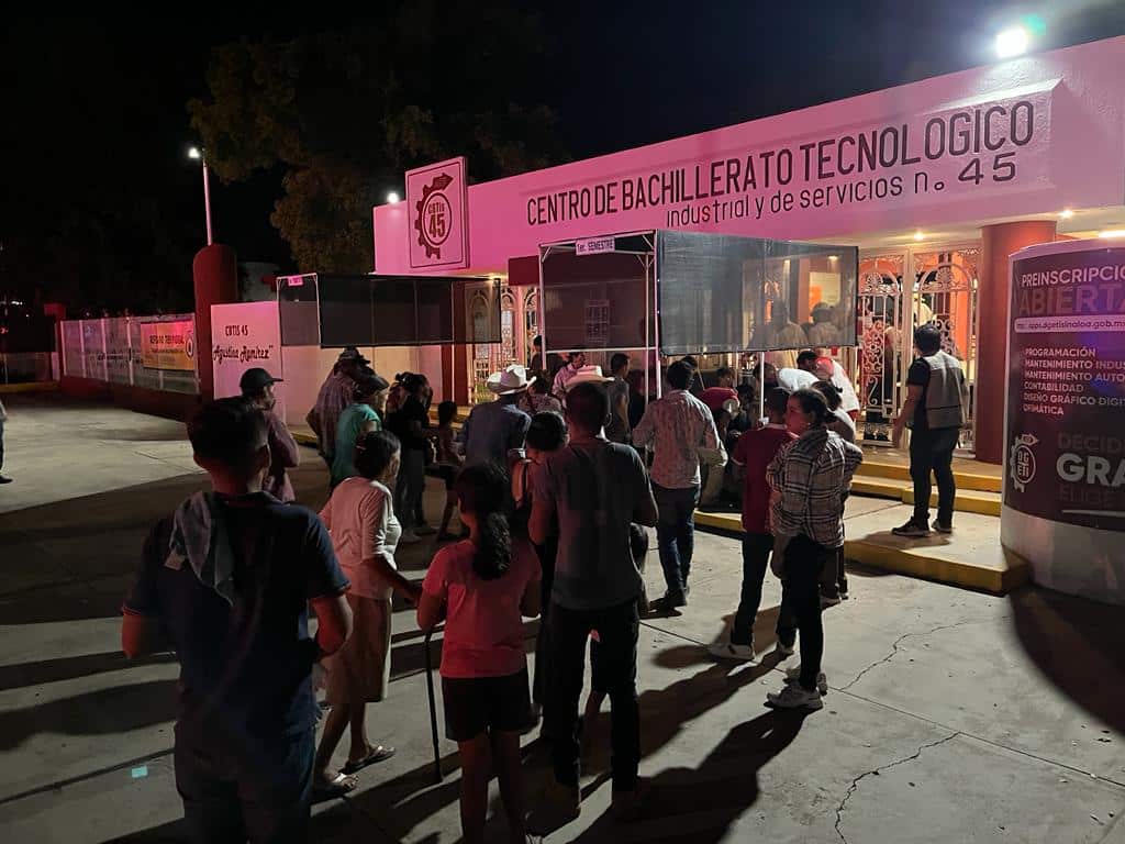 Operativo en albergue del Cbtis 45 en Guamúchil 2