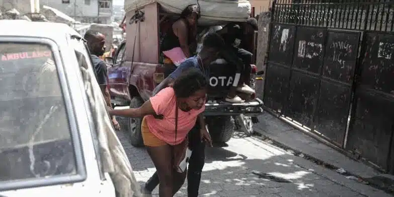 Pandilleros asesinan a varios feligreses en marcha contra la violencia en Haití