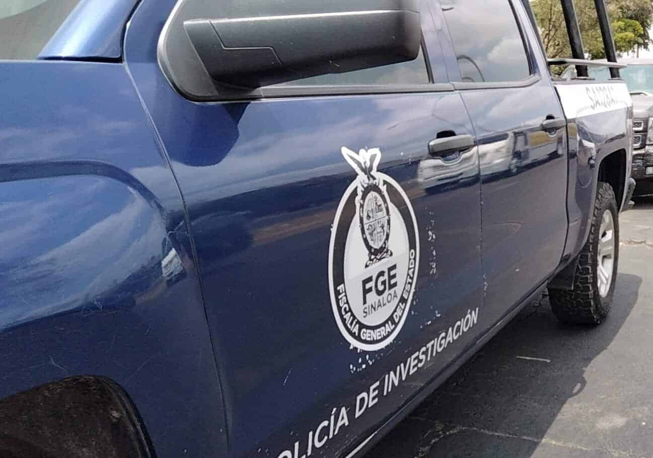 Camioneta de la FGE