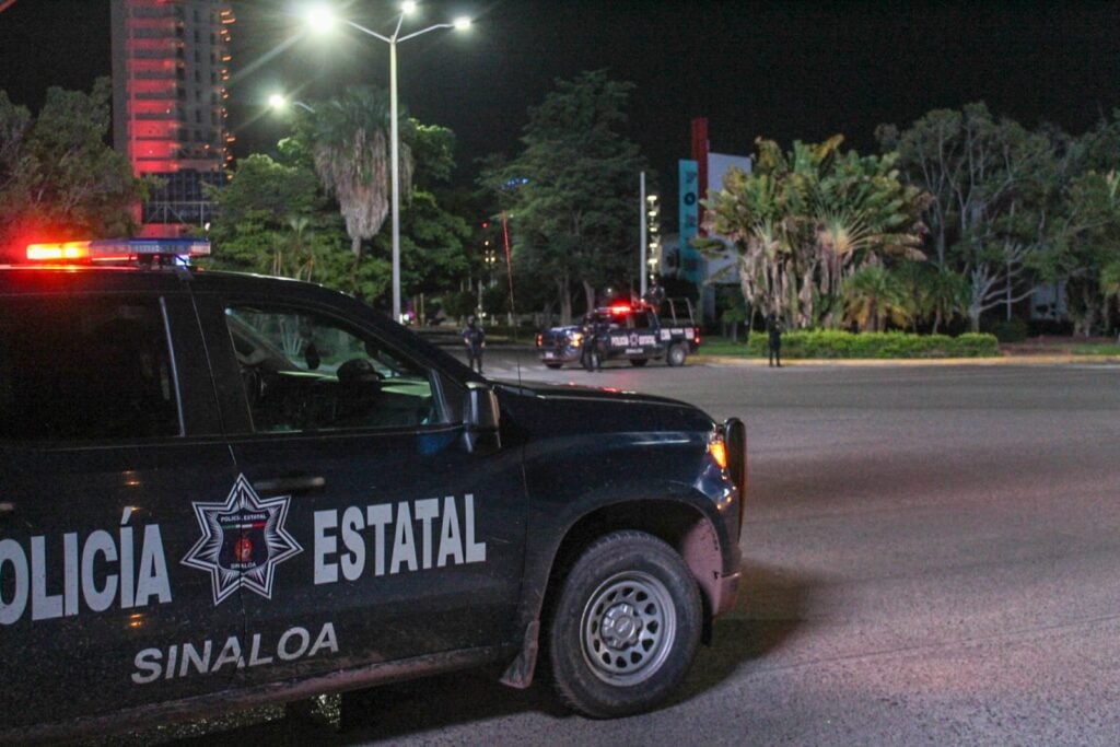 Camioneta de la Policía Estatal