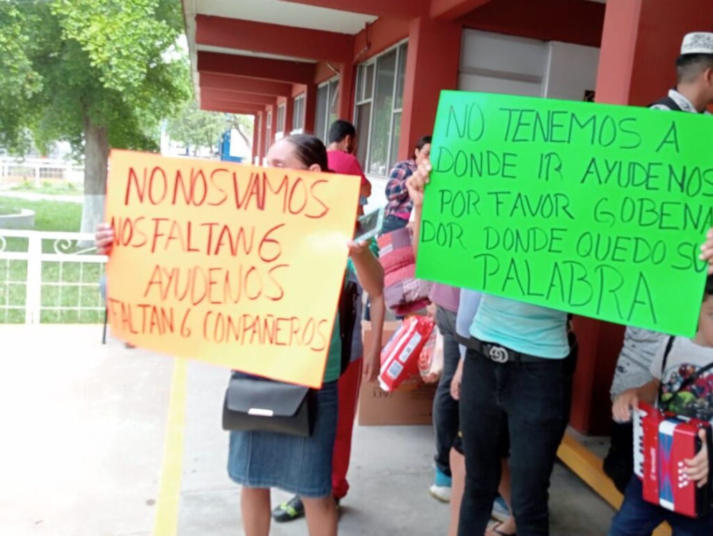 Manifestación de personas desplazadas