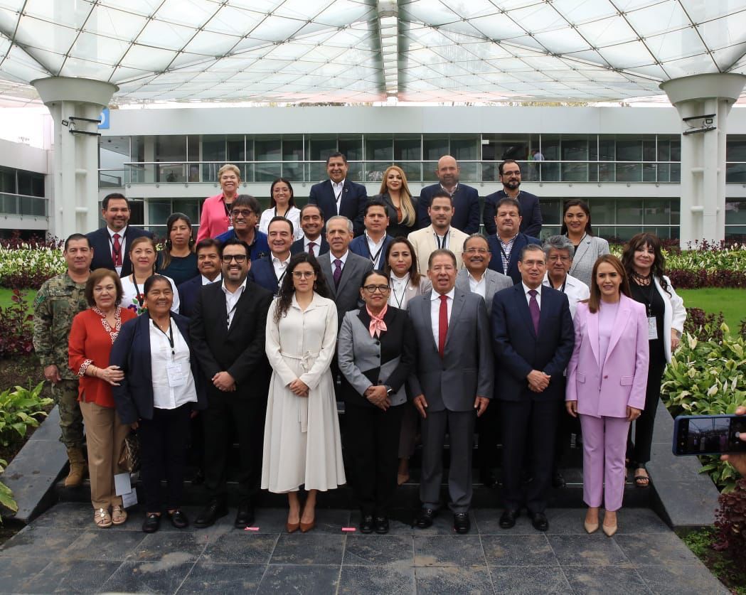Representantes del gobierno