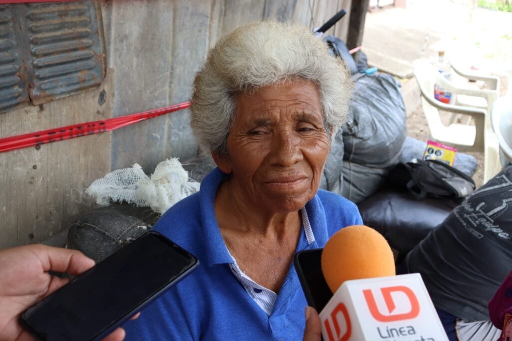 Rosa Isela Plaza propietaria de la casa dañada por explosión