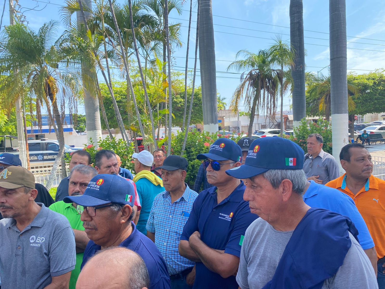 Asociación “Guerreros Unidos” se manifestaron pacíficamente en las instalaciones de Palacio Municipal