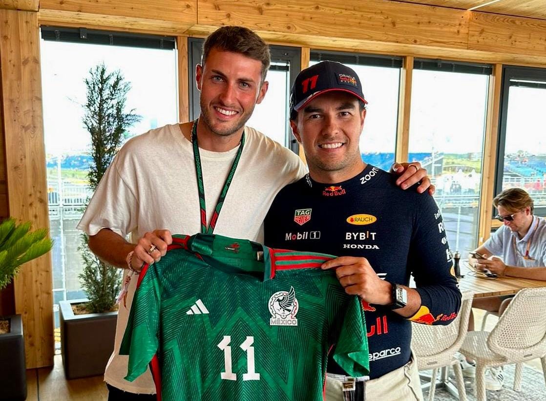Santiago Giménez y Sergio Pérez