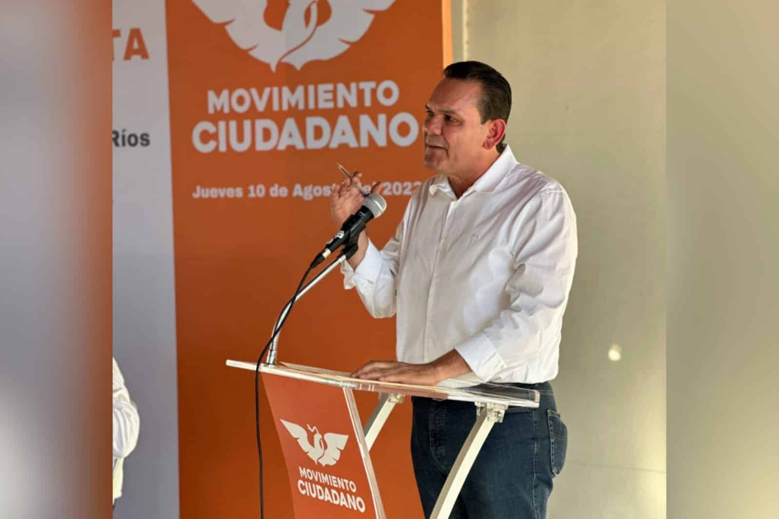 Sergio Torres Félix en conferencia