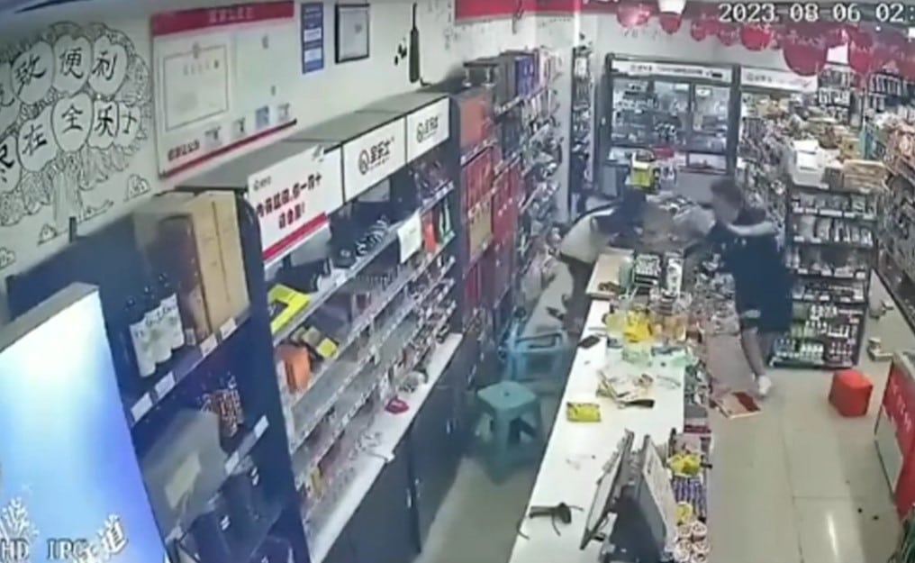 Sismo de 5.4 grados provoca destrozos en China