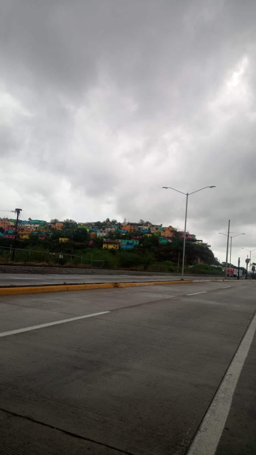 CARRETERA RUMBO A TOPOLOBAMPO.