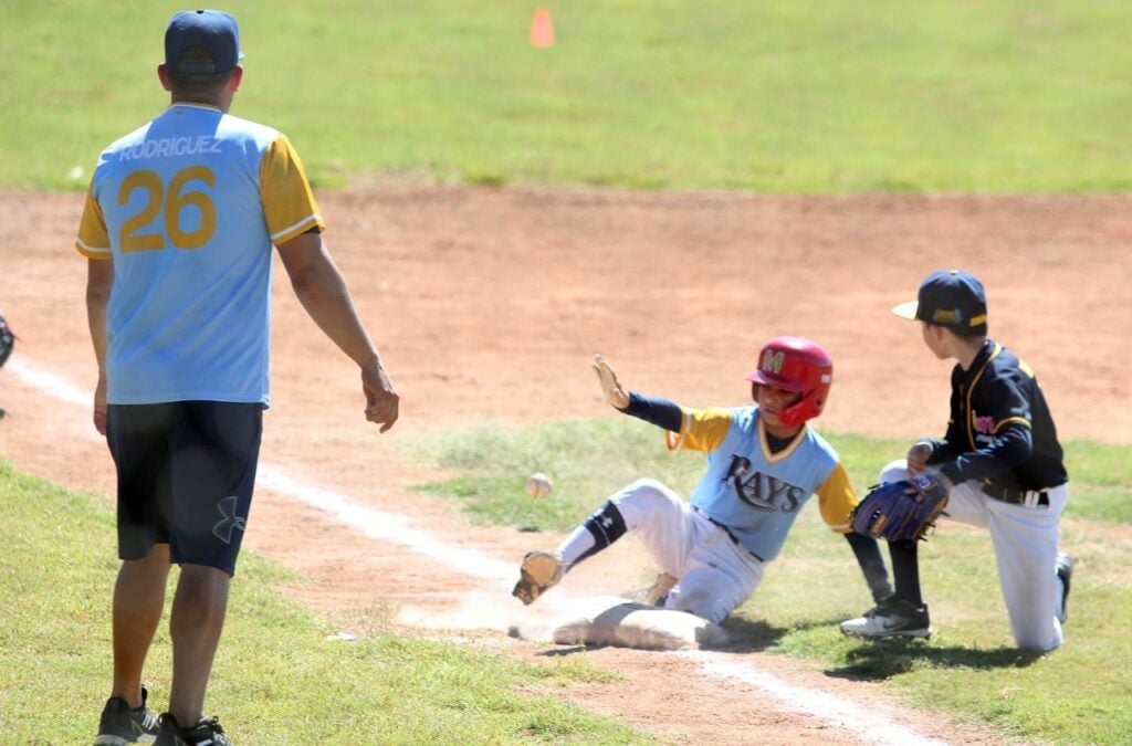 Niños en el Torneo Campeón de Campeones en Ahome