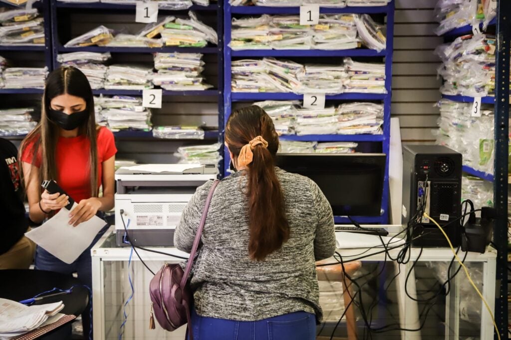 Ventas en comercio útiles escolares