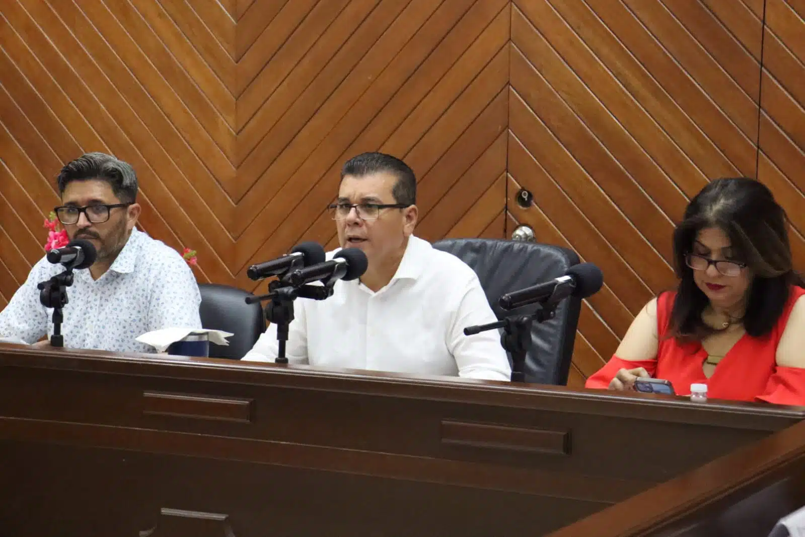 El Cabildo de Mazatlán avalan integración del primer Cabildo juvenil 2023