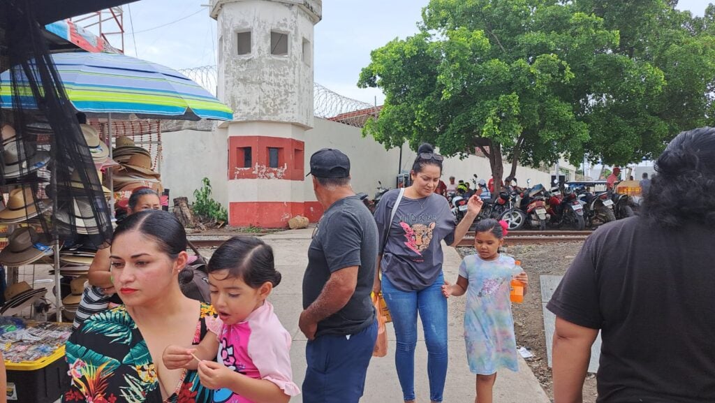 No repunta el pasaje a la Isla de la Piedra, en Mazatlán, lamentan lancheros