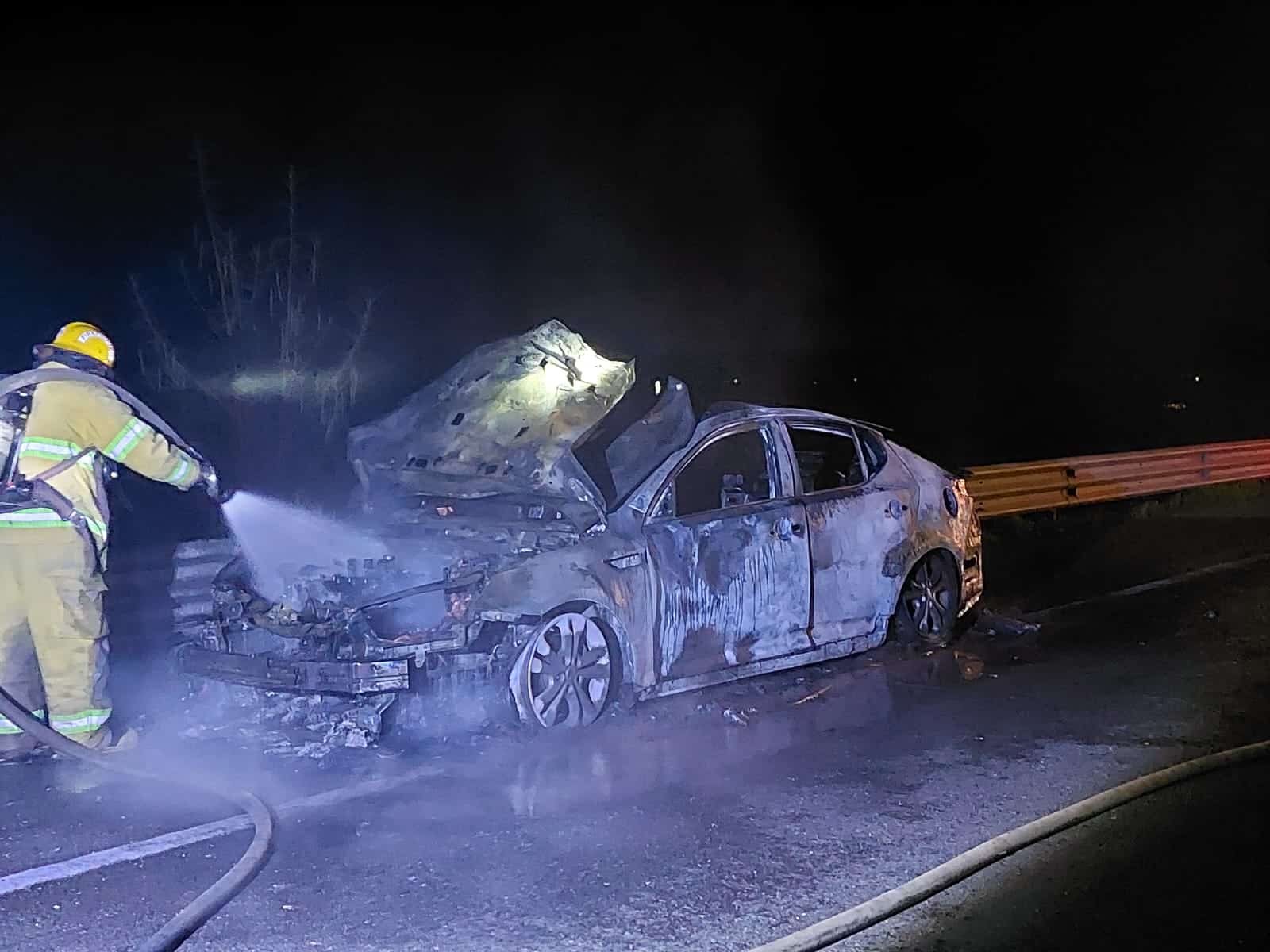En pérdida total quedó un Kia en la México 15 al sur de Culiacán