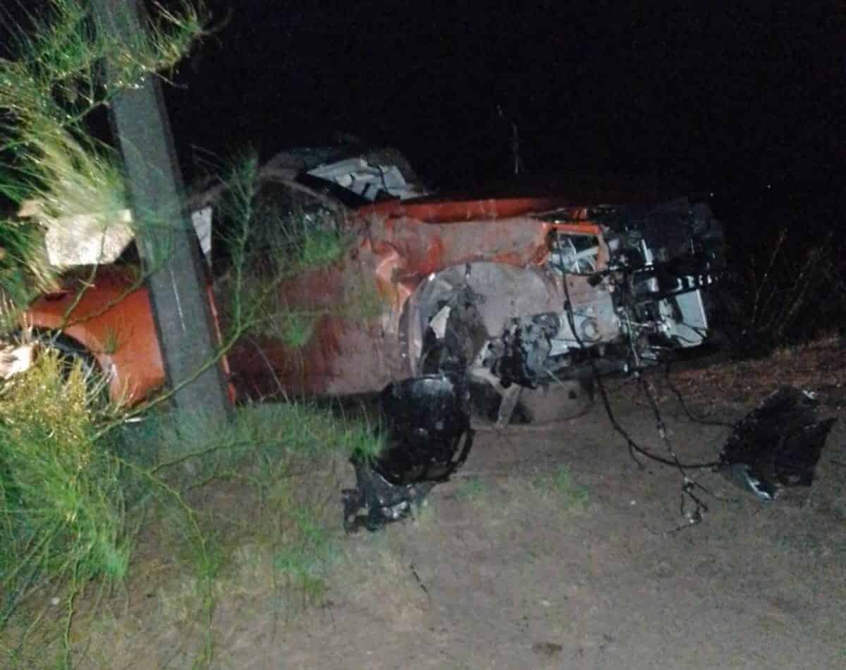 Se roba una XTrail último modelo y luego termina volcado por la carretera México 15 en Guasave