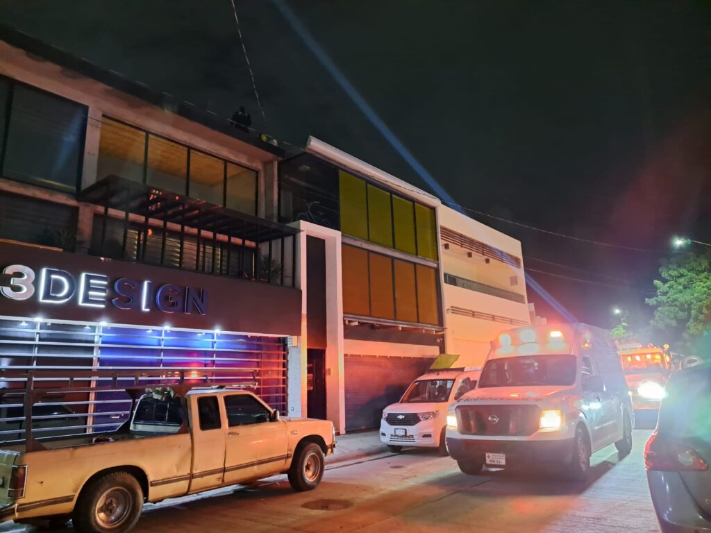 Herrero queda herido tras sufrir descarga eléctrica en techo de un local de Riberas de Tamazula, en Culiacán