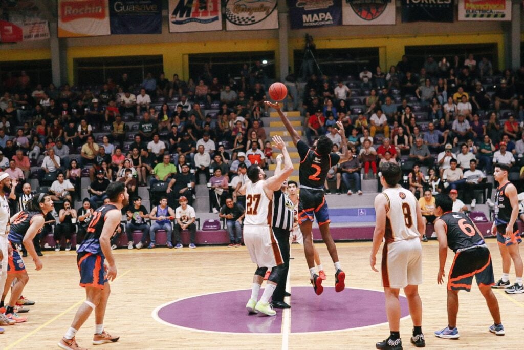 partido de basquetbol