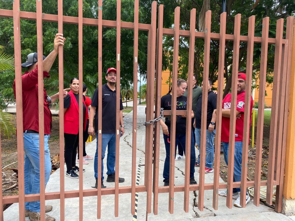 Manifestación en Tec de Guasave