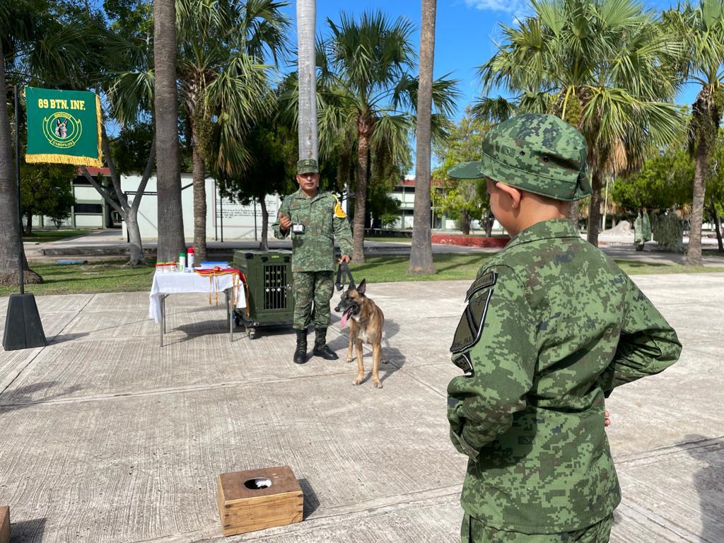 De grande me gustaría ser soldado, es muy bonito: Jonathan, niño enlistado por un día.
