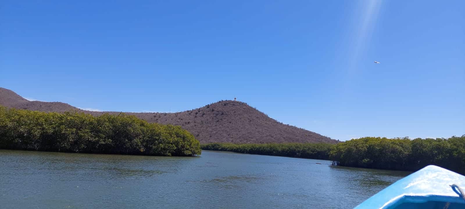 Bahía donde los pescadores van por el sustento