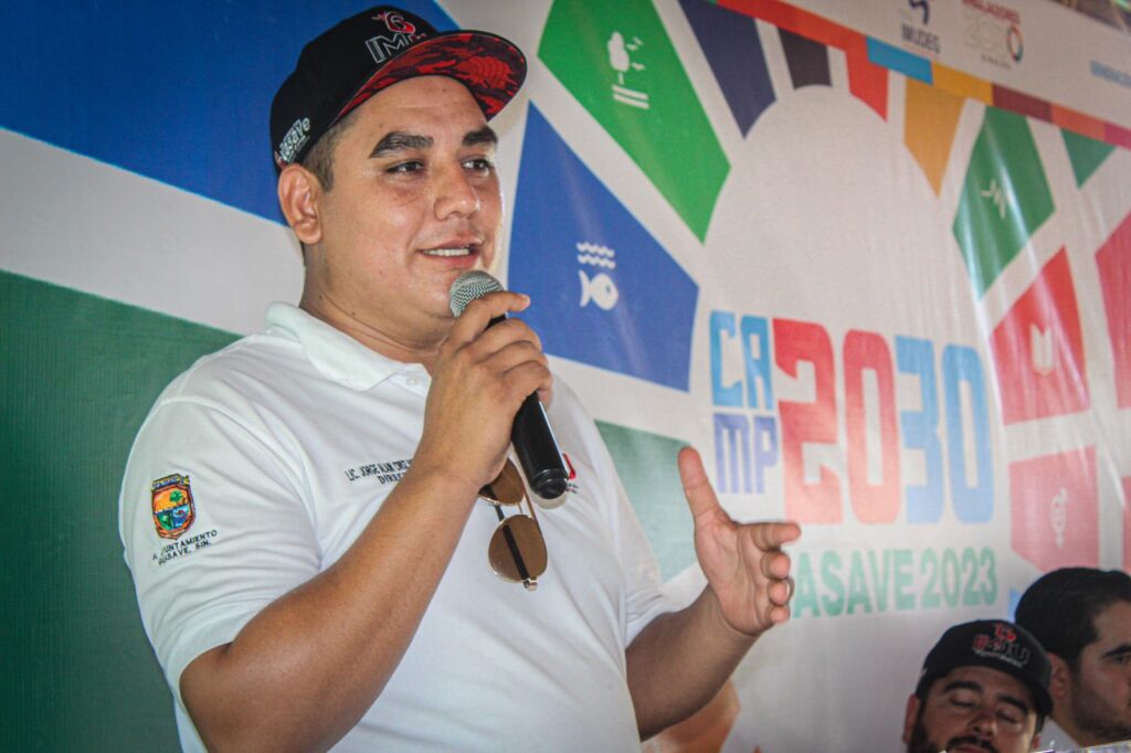 l regidor Luis Fernando Velázquez, presidente de la Comisión de Juventud y Deporte