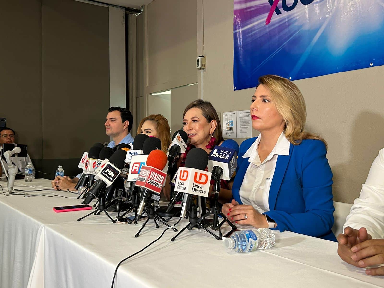 Conferencia de prensa de Xóchitl Gálvez Ruiz, senadora del PAN, de visita en Culiacán