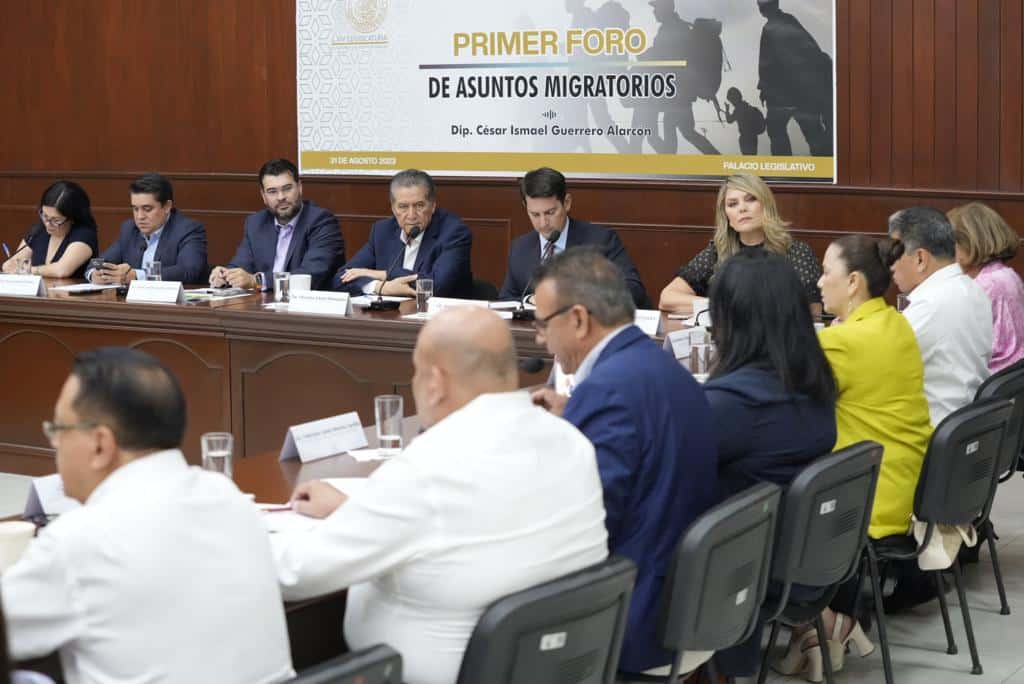 Diputados y funcionarios en la nueva Comisión de Asuntos Migratorios