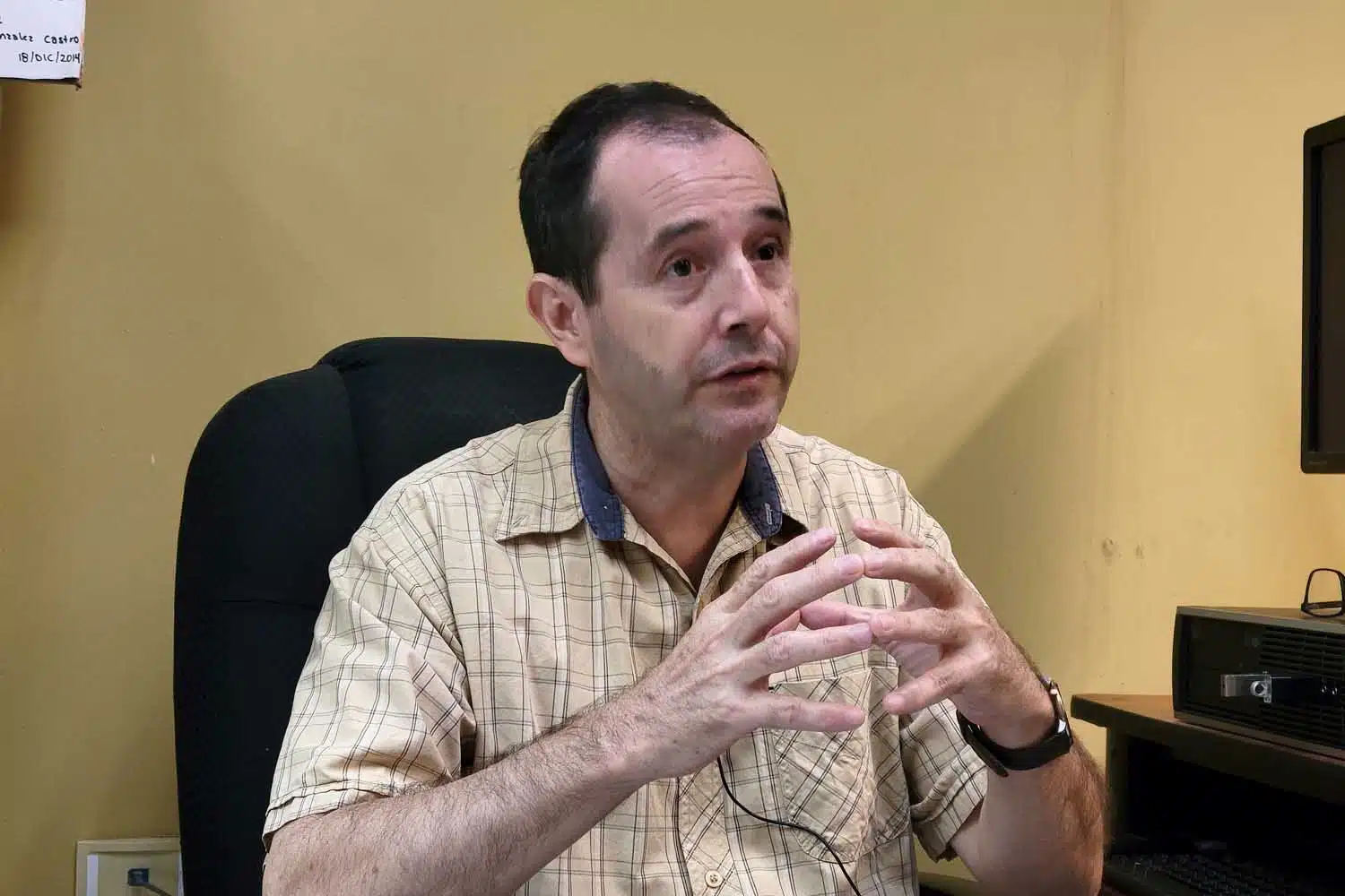 César Higareda Romero, investigador de la Facultad de Biología de la Universidad Autónoma de Sinaloa (UAS)