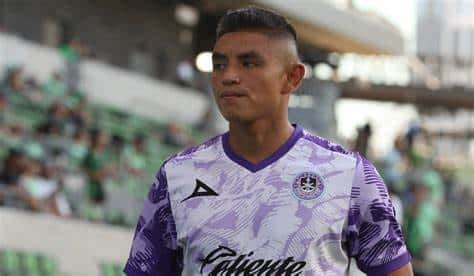 Miguel Sansores jugó un total de cinco torneos con el club sinaloense.