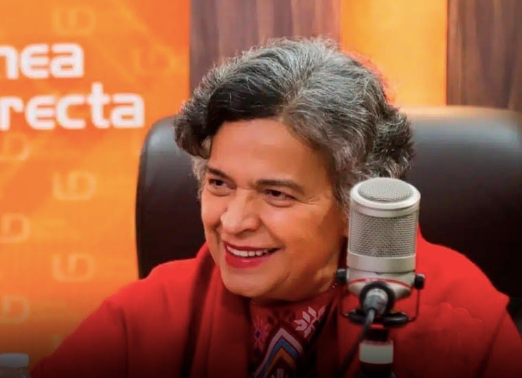 Beatriz Paredes en el set de Línea Directa