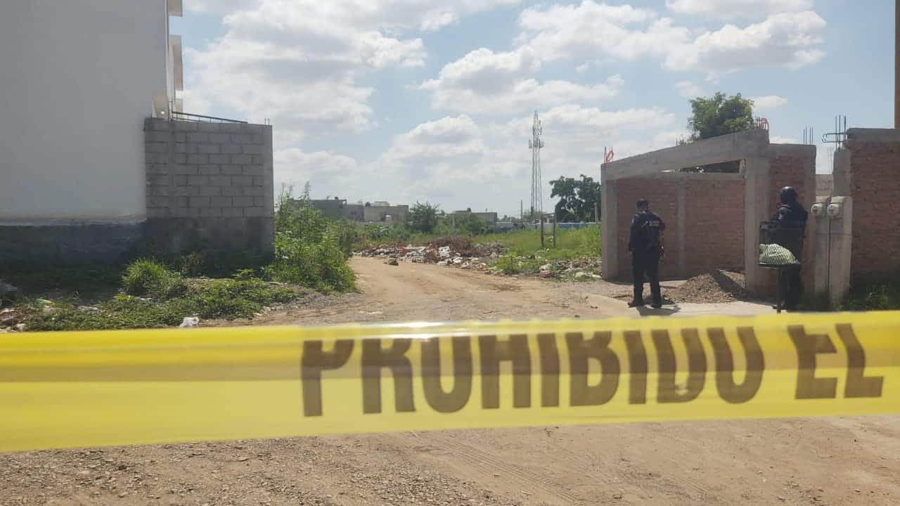 Cinta amarilla de prohibido el paso en donde se encontró cadáver