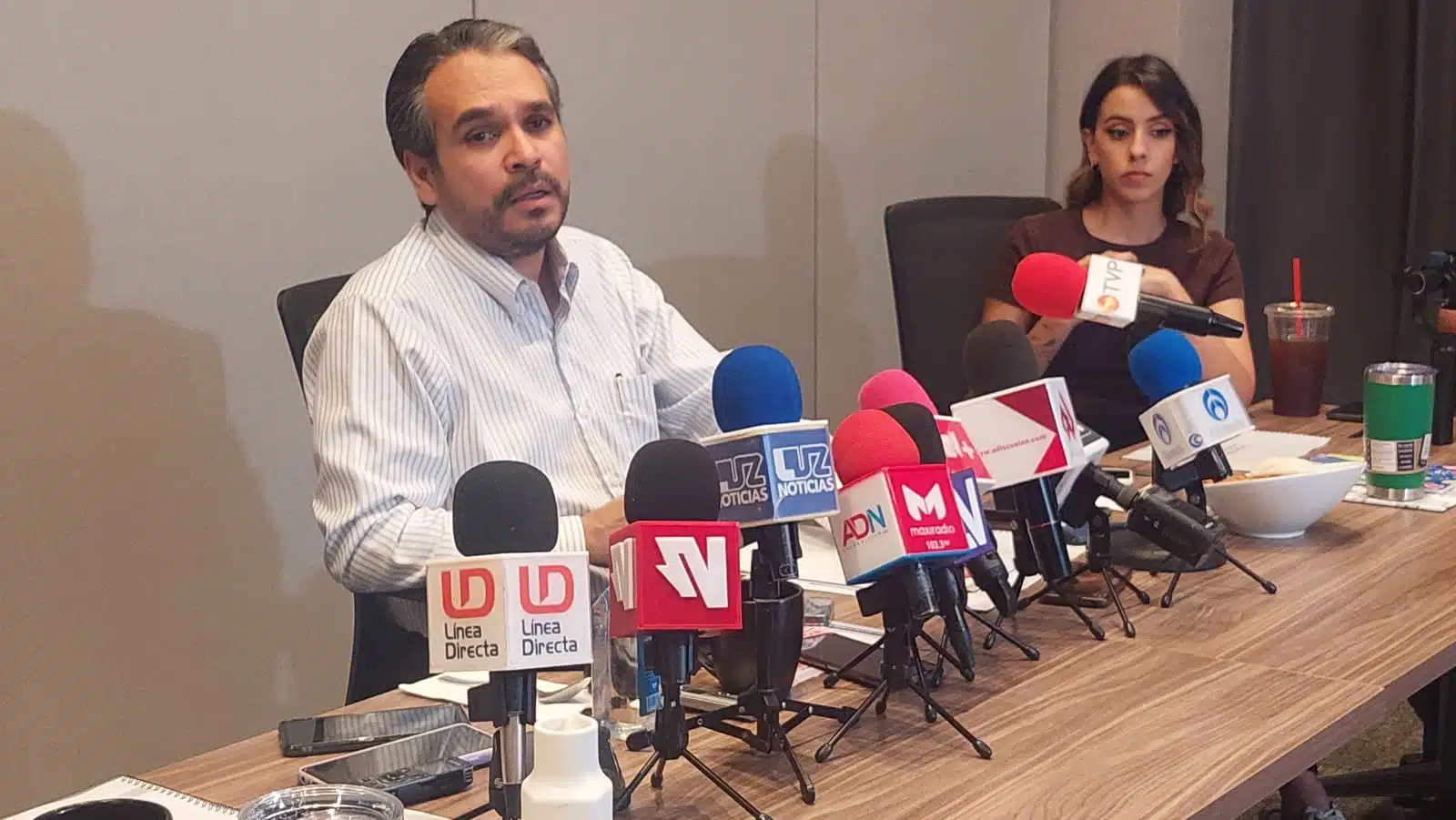 Sergio Mario Arredondo, diputado local por el PRI durante rueda de prensa