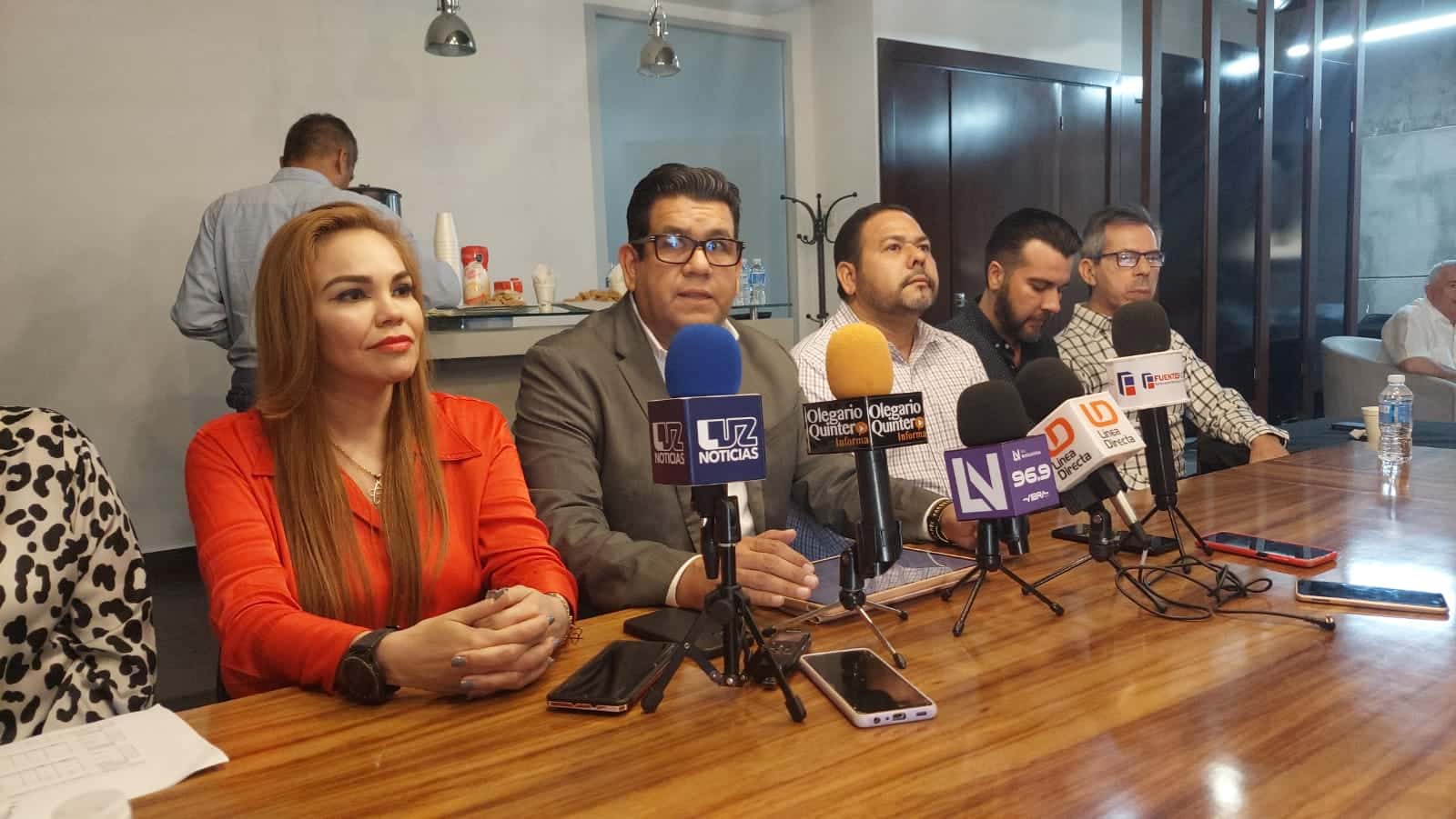 Diego Fernando Medina Rodríguez en rueda de prensa
