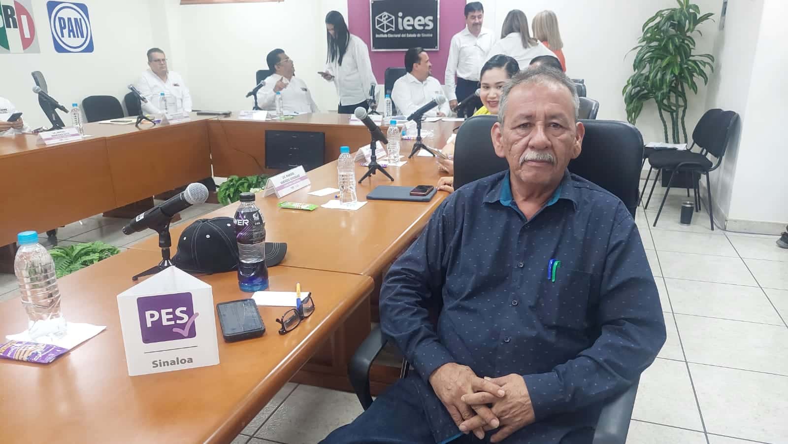 representante del Partido Encuentro Solidario, Humberto López Álvarez