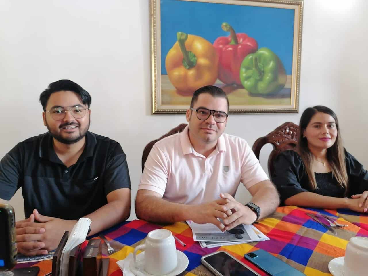 Michel Pascasio Cota, recién egresado del plantel 19 de Cobaes, es elegido como el ganador del Premio Municipal de la Juventud en Mocorito