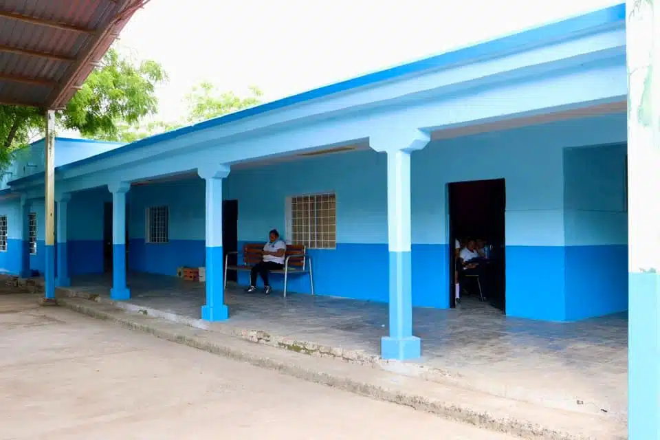 Rehabilitación de la Escuela Primaria Venustiano Carranza en el municipio de Sinaloa