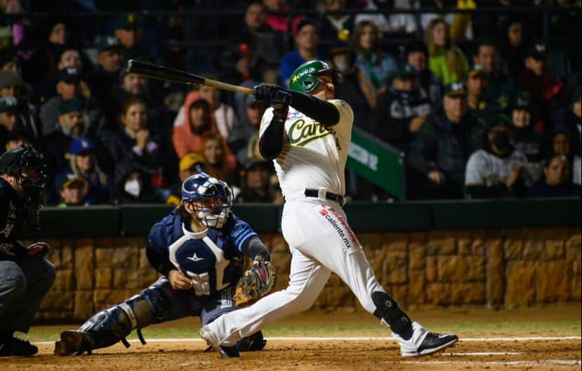 Conecta jonrón Rodolfo Amador en el juego 2 de la Serie Final 2023