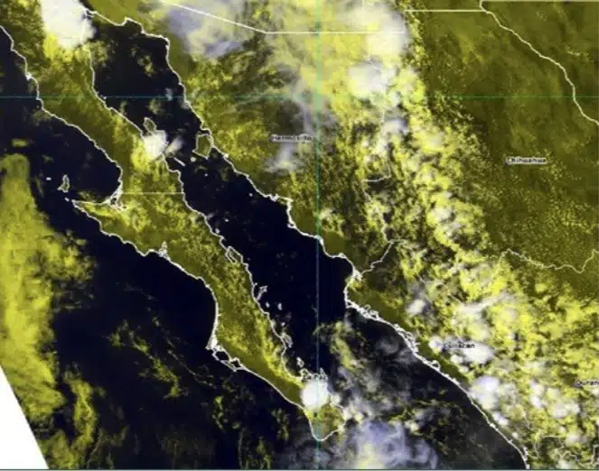 Mapa del noroeste de México donde se muestra la nubosidad y probabilidad de lluvias en el estado de Sinaloa