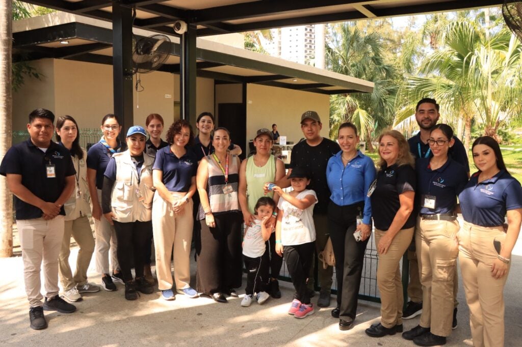 Recorrido de la familia Cruz Dávila en el Gran Acuario Mazatlán Mar de Cortés