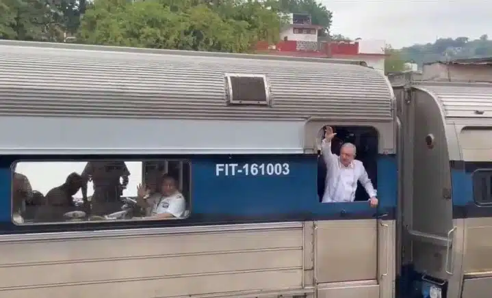 AMLO realiza recorrido de prueba en el Tren Interoceánico del Istmo de Tehuantepec