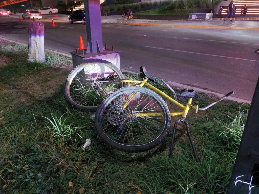 bicicleta en el suelo