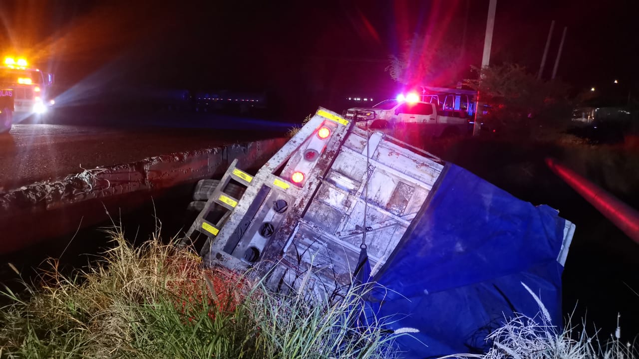La unidad de carga terminó dentro del canal Lateral 18.