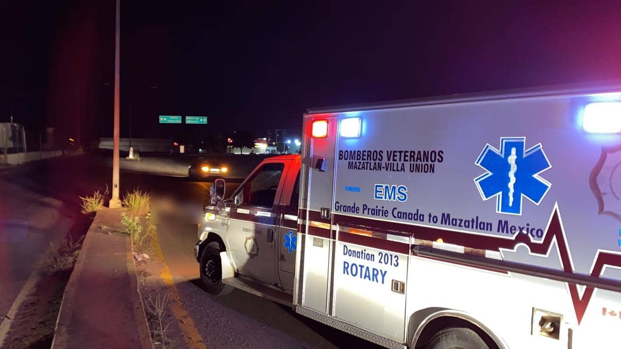 Ambulancia de bomberos en un accidente