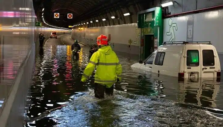 Alerta roja en España por fuertes lluvias torrenciales
