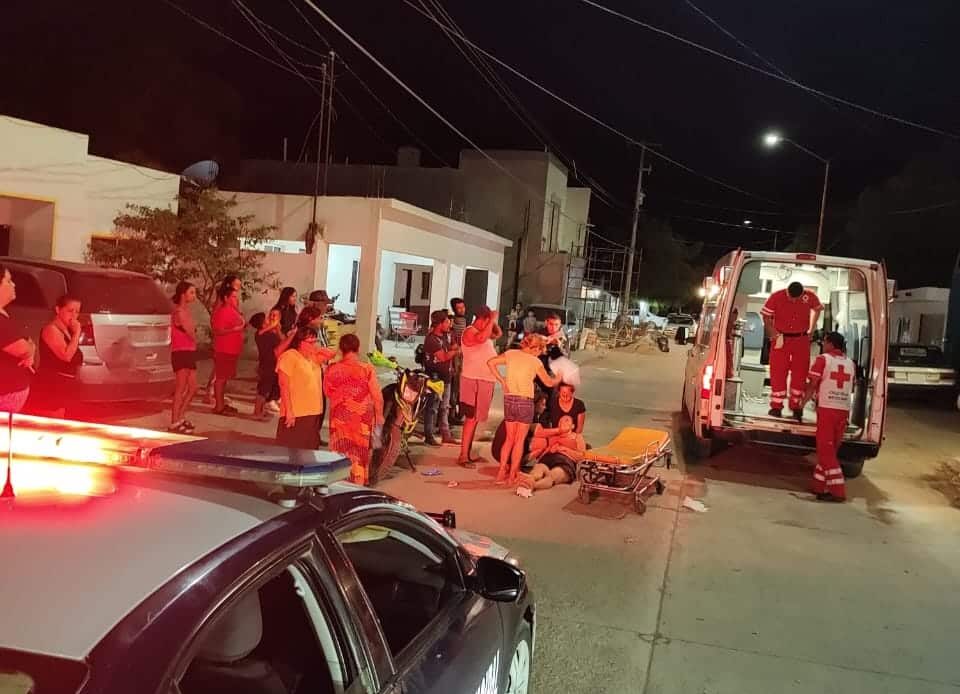 Ambulancia de Cruz Roja en calles de Guasave