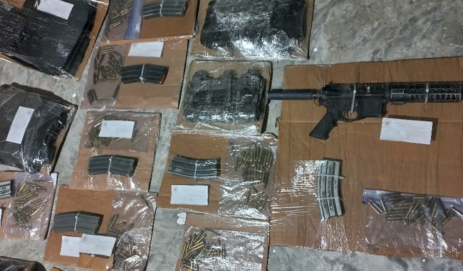 Armas y balas decomisadas