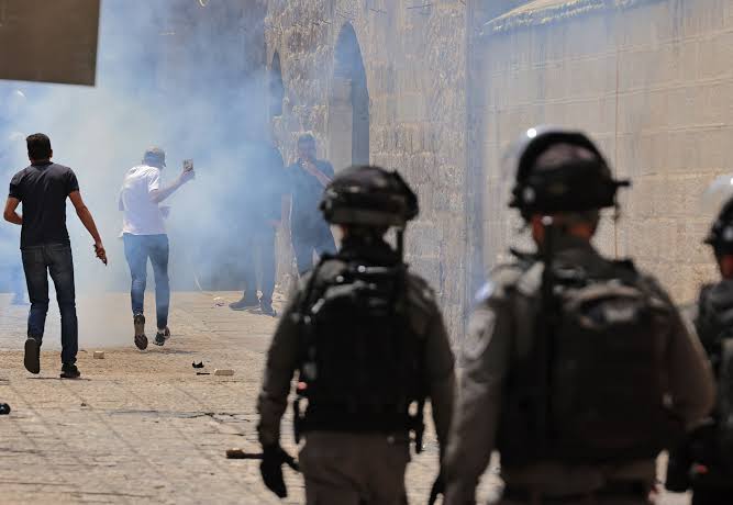 Aumenta violencia en Israel; reportan cinco muertos en un tiroteo